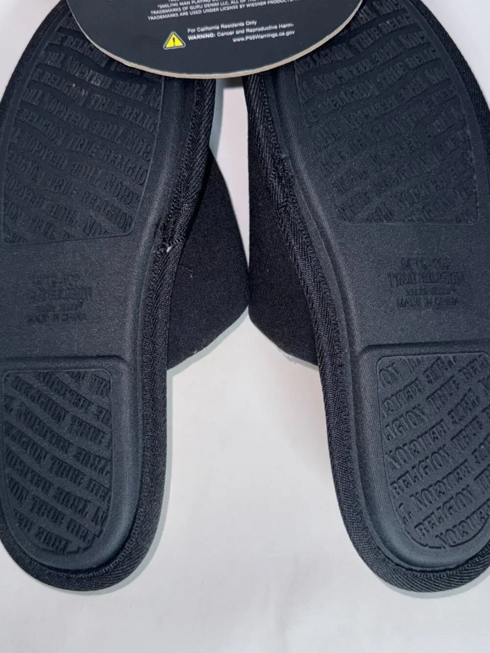 True religon Men's Designer Slippers House Shoes Slides Size 9-10 us